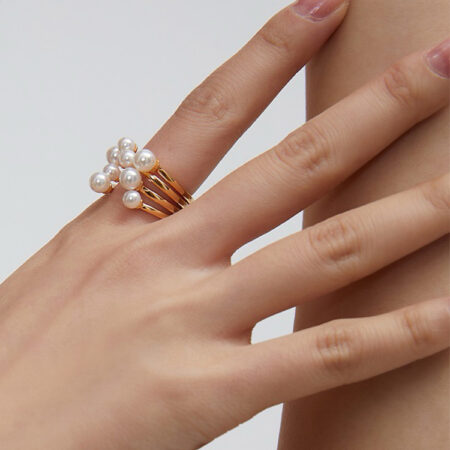 Pure Silver Pearl Ring: Floral Bloom Design with Open-Ended Style